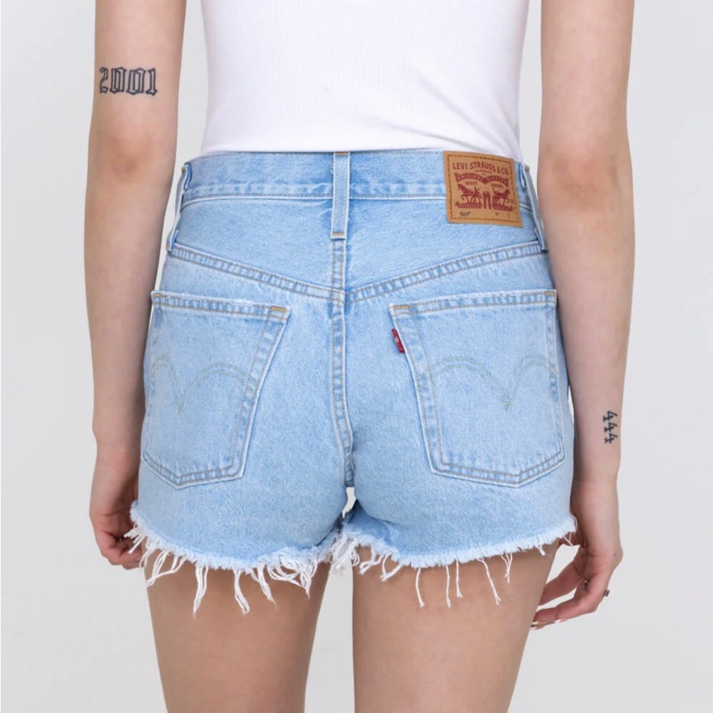 Levi’s 501 High Rise Denim Shorts for Women
By Levis - Picture 2 of 3